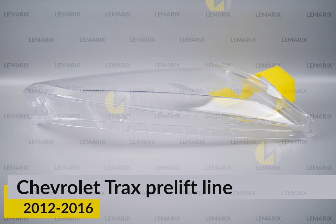 Скло фари Chevrolet Trax (2012-2016) полоски дорест праве
