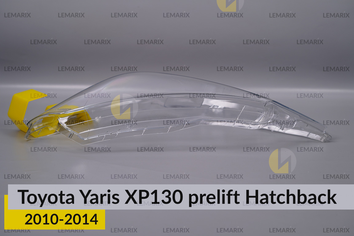 Стекло фары Toyota Yaris XP130 Hatchback (2010-2014) дорест левое