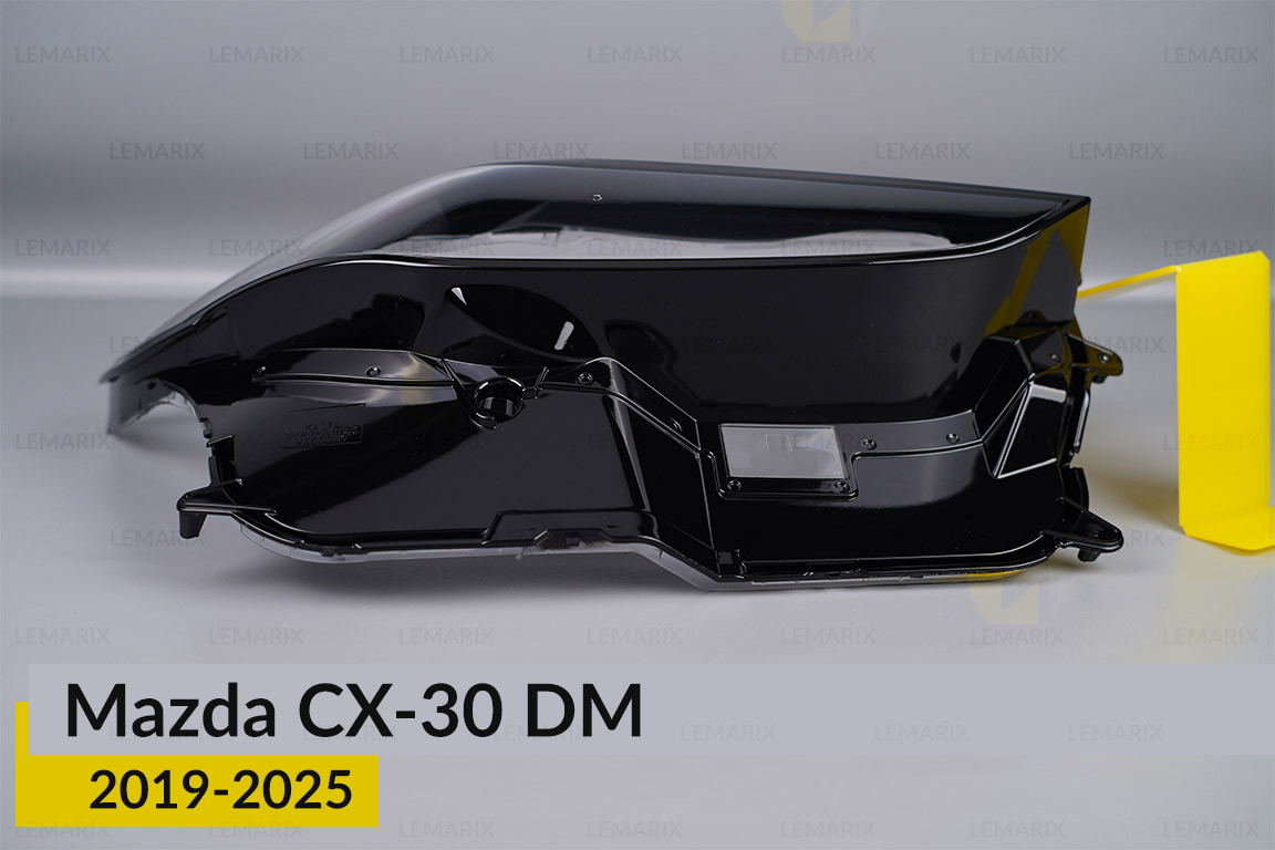 Скло фари Mazda CX-30 DM (2019-2026) праве