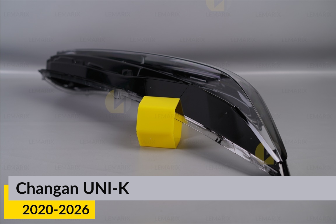 Скло фари Changan UNI-K (2020-2026) праве