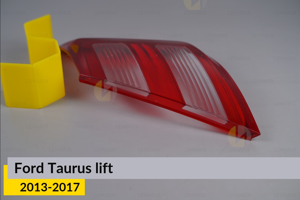 Стекло заднего фонаря Ford Taurus (2013-2017) рест правое