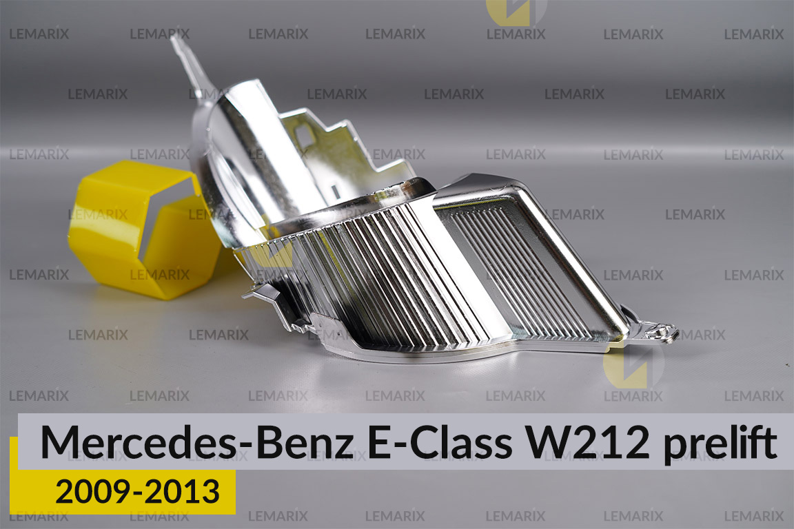 Хромована декоративна маска лінзи внутрішня Mercedes-Benz E-Class W212 (2009-2013) дорест ліва