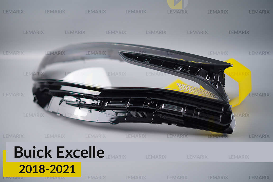 Скло фари Buick Excelle (2018-2021) праве