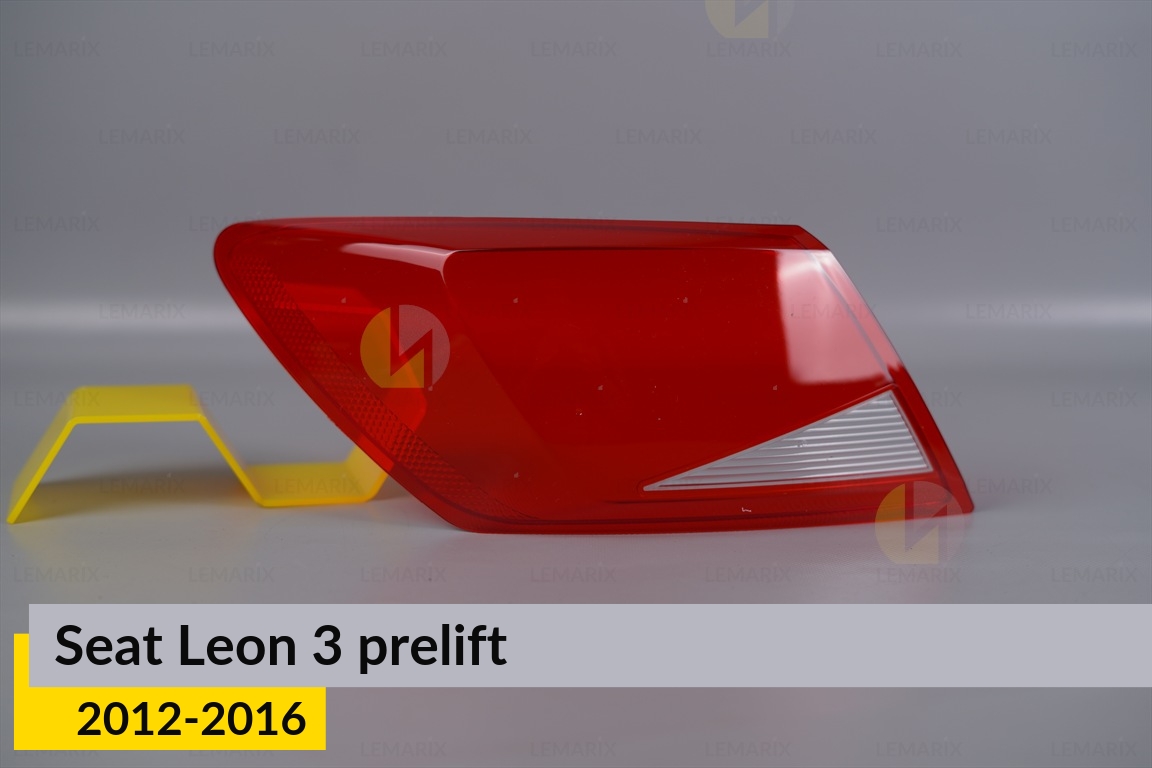 Скло заднього ліхтаря зовнішнє в крилі Seat Leon 3 (2012-2016) дорест ліве