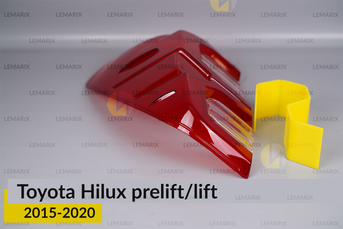 Скло заднього ліхтаря Toyota Hilux (2015-2020) дорест/рест праве