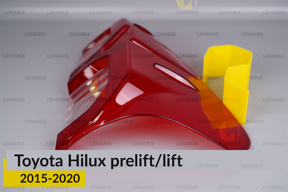 Скло заднього ліхтаря Toyota Hilux (2015-2020) дорест/рест праве