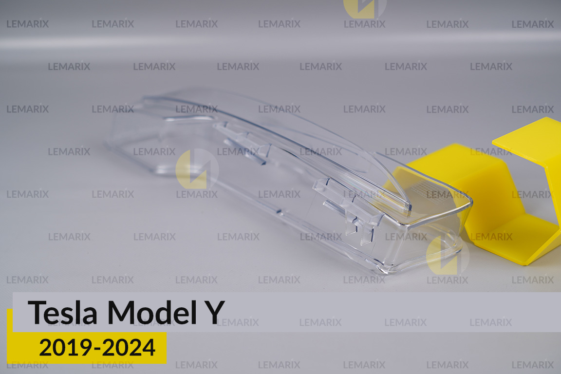 Скло протитуманної фари Tesla Model Y (2019-2025) ліве
