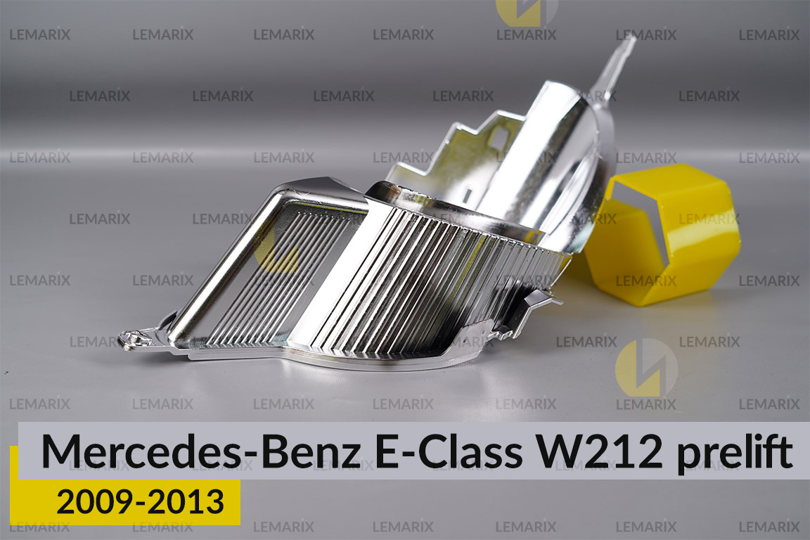 Хромована декоративна маска лінзи внутрішня Mercedes-Benz E-Class W212 (2009-2013) дорест права