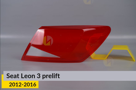 Скло заднього ліхтаря зовнішнє в крилі Seat Leon 3 (2012-2016) дорест праве