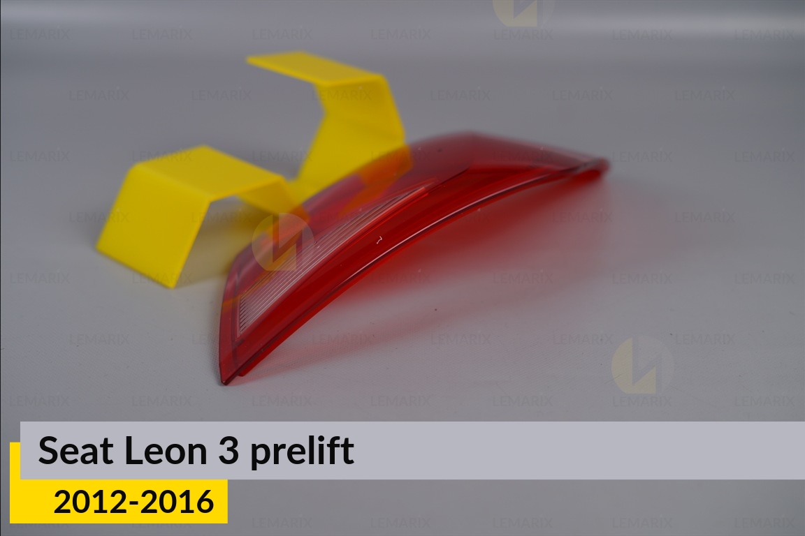 Скло заднього ліхтаря зовнішнє в крилі Seat Leon 3 (2012-2016) дорест праве