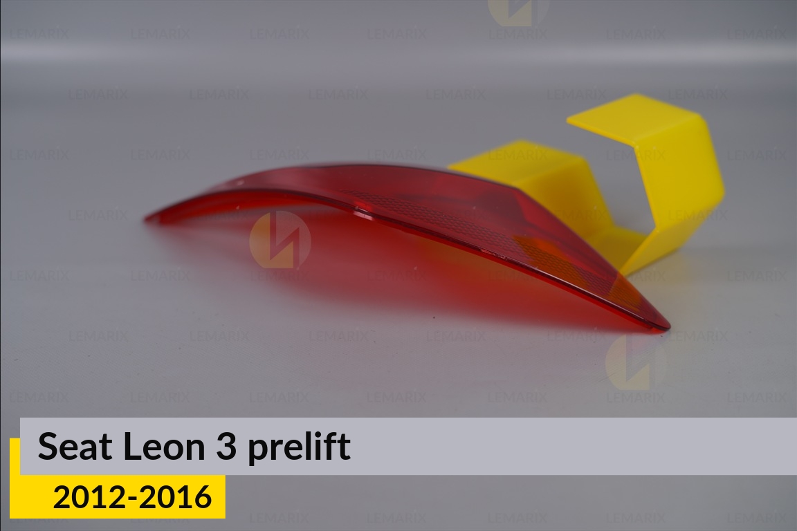 Скло заднього ліхтаря зовнішнє в крилі Seat Leon 3 (2012-2016) дорест праве