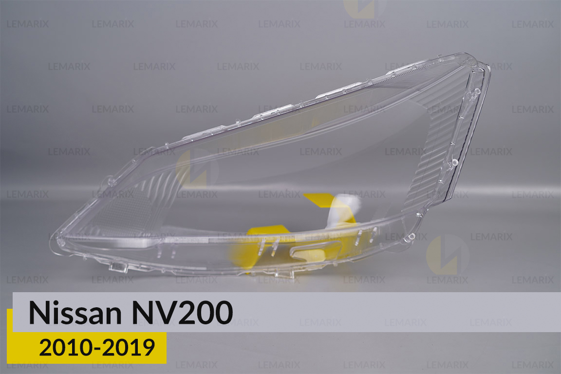 Стекло фары Nissan NV200 (2010-2019) правое