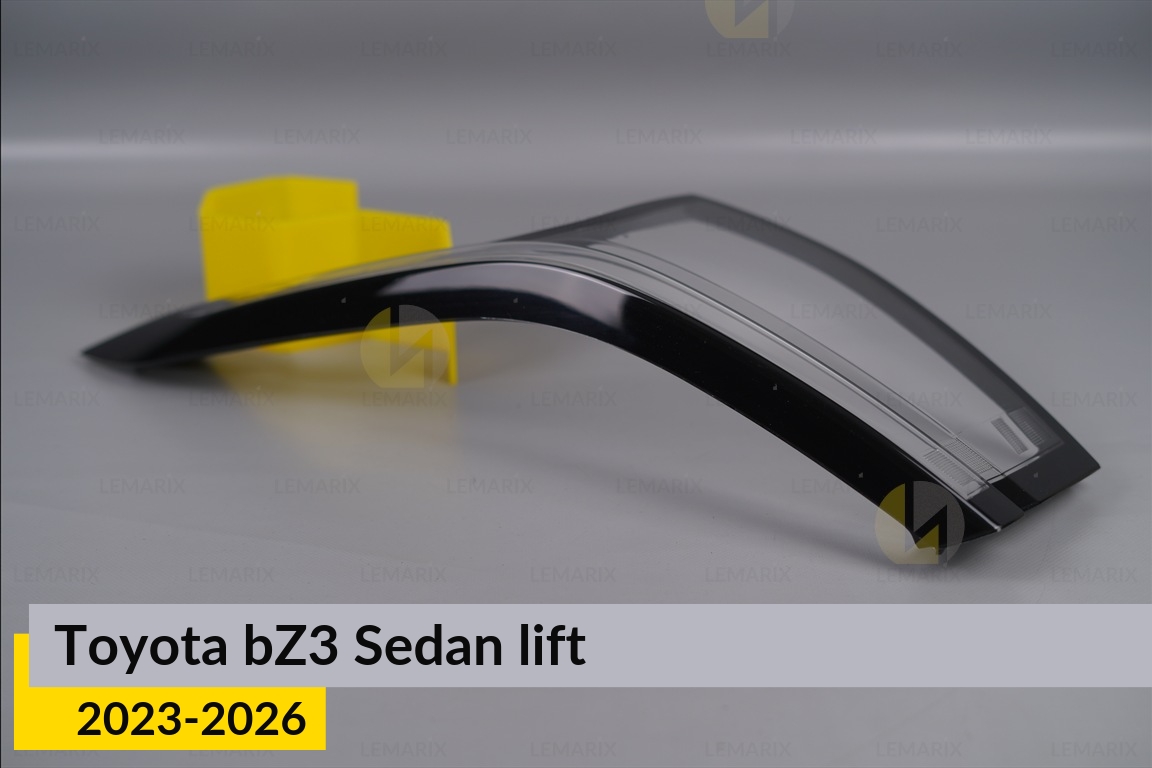 Скло заднього ліхтаря Toyota bZ3 Sedan (2023-2026) рест праве