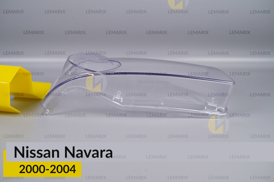 Стекло фары Nissan Navara (2000-2004) правое