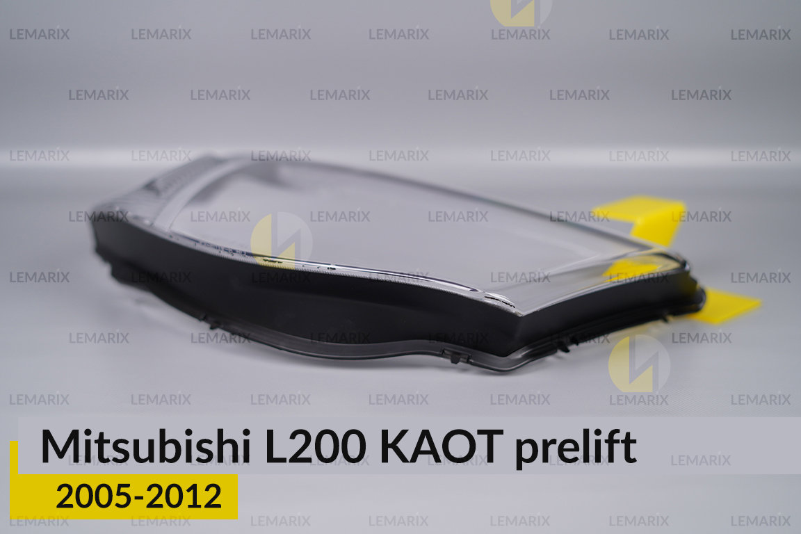 Скло фари Mitsubishi L200 KAOT (2005-2012) дорест праве