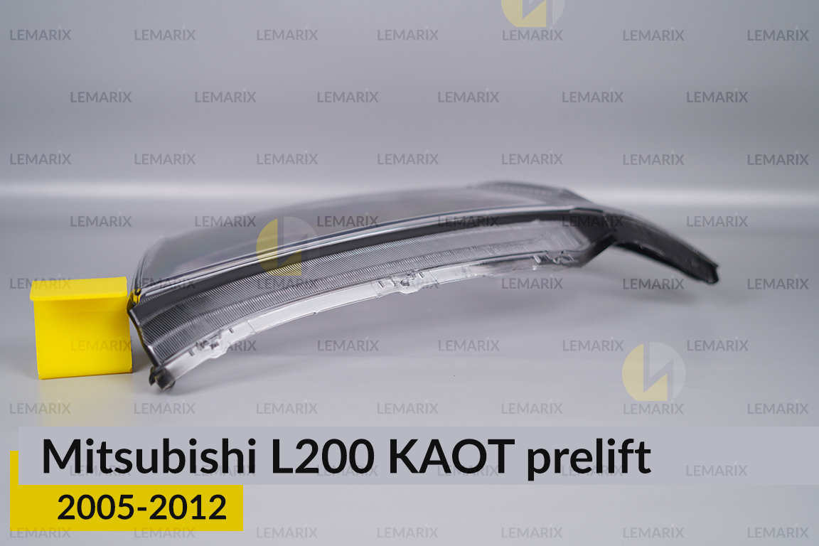 Скло фари Mitsubishi L200 KAOT (2005-2012) дорест праве