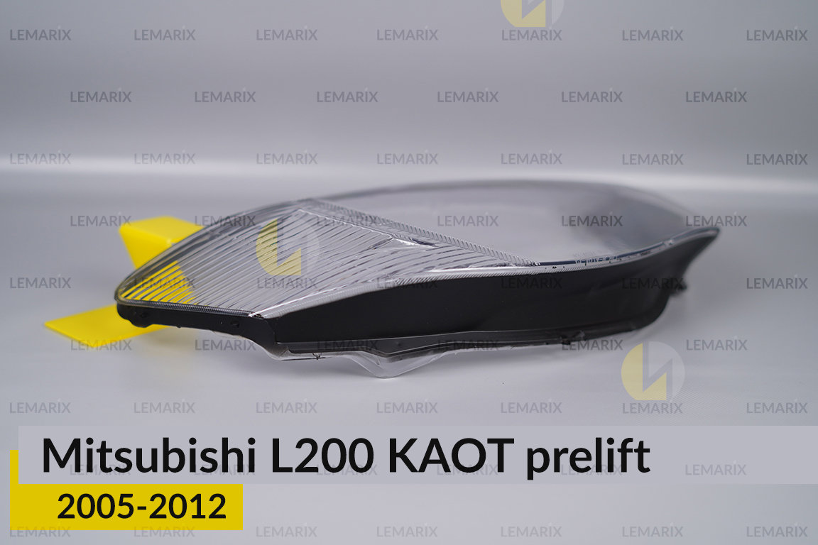Скло фари Mitsubishi L200 KAOT (2005-2012) дорест праве