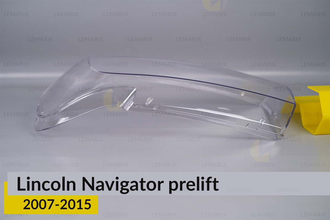 Стекло фары Lincoln Navigator (2007-2015) дорест левое