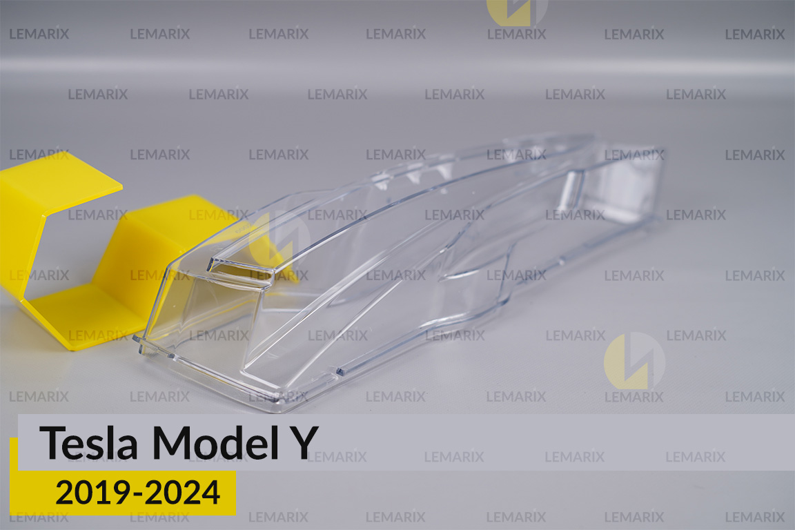 Скло протитуманної фари Tesla Model Y (2019-2025) праве