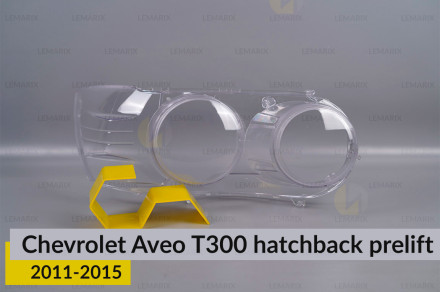 Скло фари Chevrolet Aveo T300 hatchback (2011-2015) дорест праве