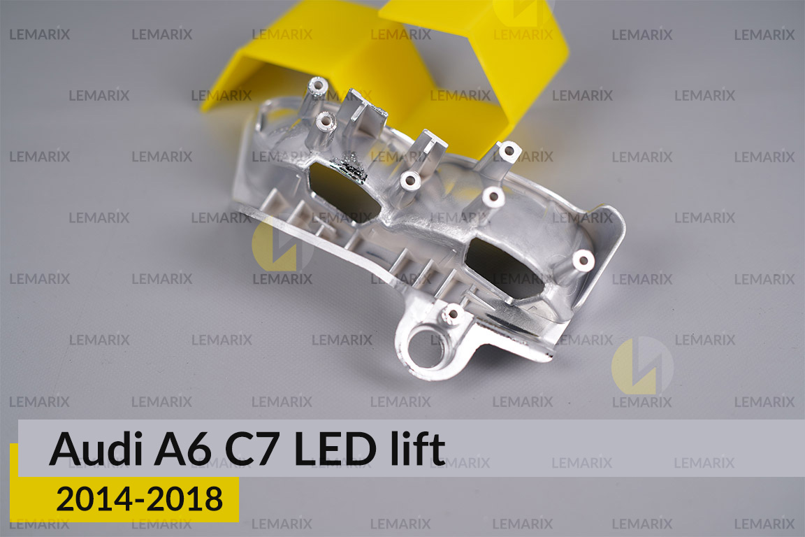 Хромований відбивач дальнього світла Audi A6 C7 LED (2014-2018) рест правий