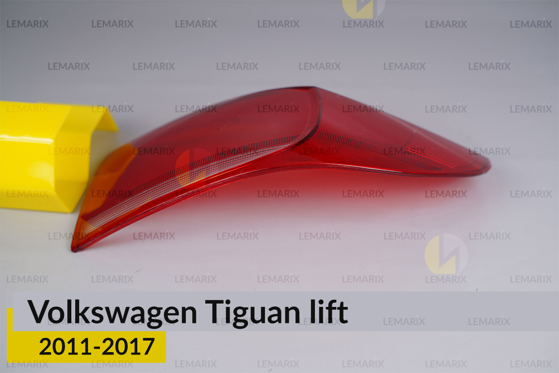 Скло заднього ліхтаря зовнішнє в крилі VW Volkswagen Tiguan (2011-2017) рест праве