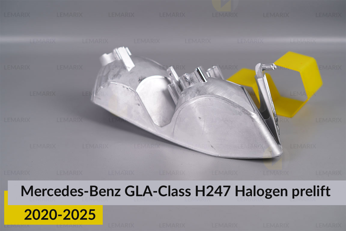 Хромована декоративна маска лінзи Mercedes-Benz GLA-Class H247 Halogen (2020-2025) дорест права