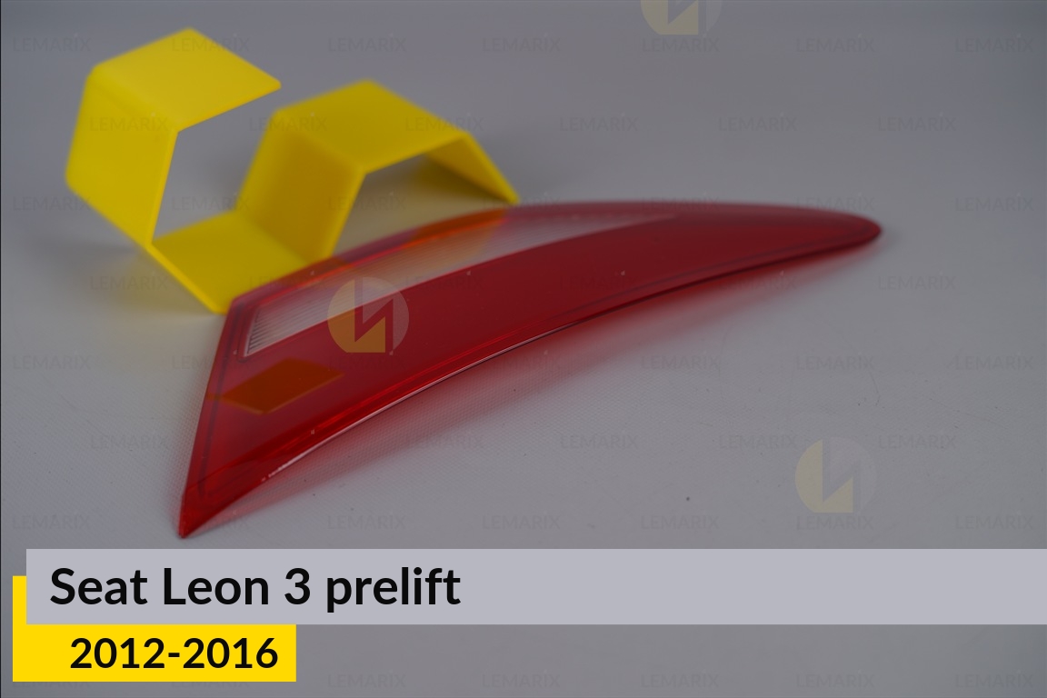 Скло заднього ліхтаря внутрішнє в кришці багажника Seat Leon 3 (2012-2016) дорест праве