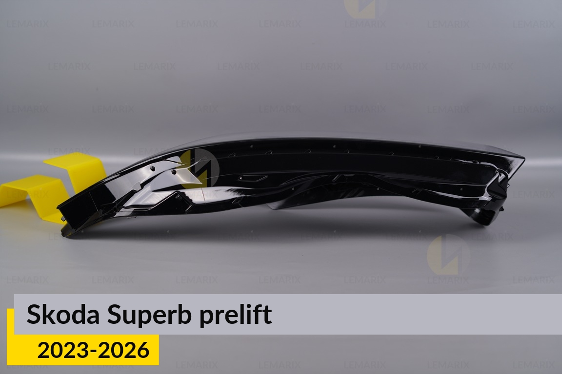 Стекло фары Skoda Superb (2023-2026) дорест левое