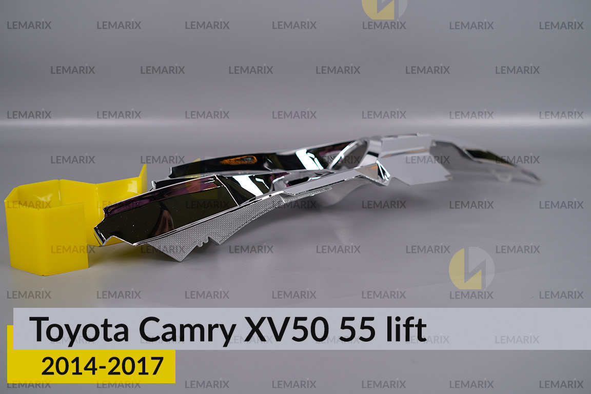 Хромована декоративна маска Toyota Camry XV50 55 (2014-2017) рест права