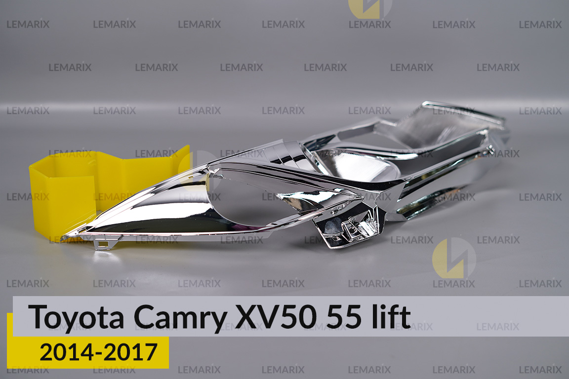 Хромована декоративна маска Toyota Camry XV50 55 (2014-2017) рест права