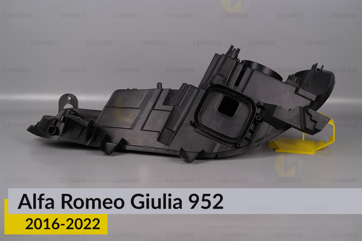 Корпус фары Alfa Romeo Giulia 952 (2016-2023) дорест правый