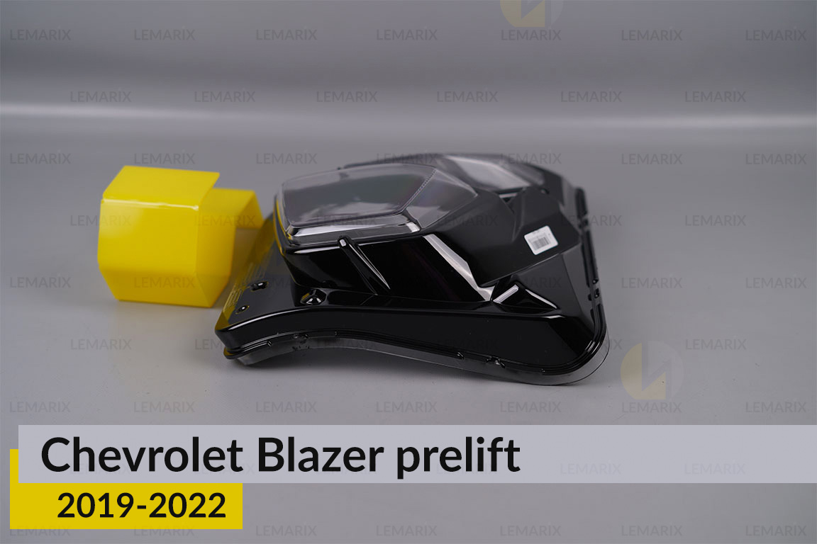 Скло фари Chevrolet Blazer (2019-2022) дорест праве
