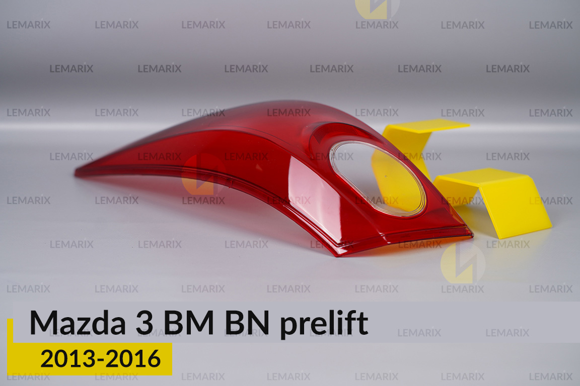 Скло заднього ліхтаря зовнішнє в крилі Mazda 3 BM BN (2013-2016) дорест праве