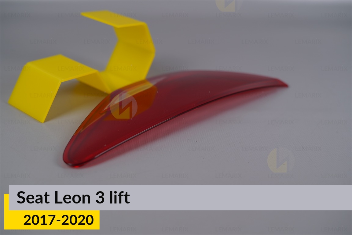 Стекло заднего фонаря внутреннее в крышке багажника Seat Leon 3 (2017-2020) рест левое