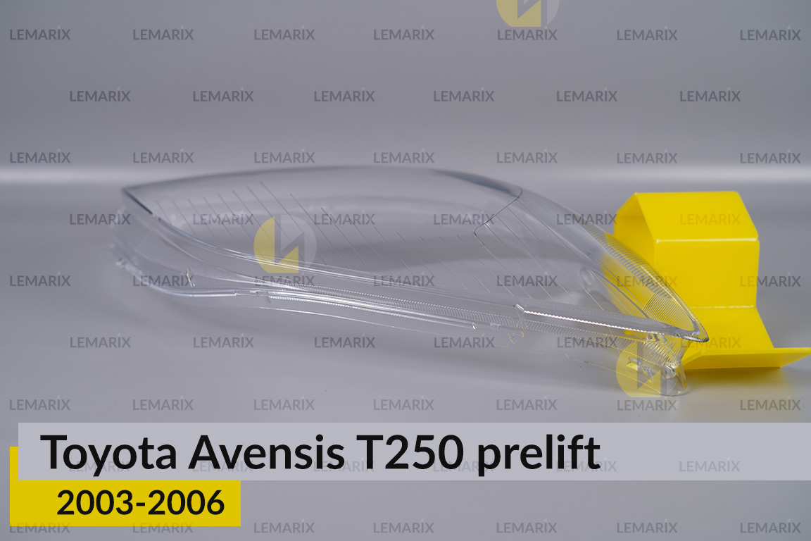 Скло фари Toyota Avensis T250 (2003-2006) дорест праве