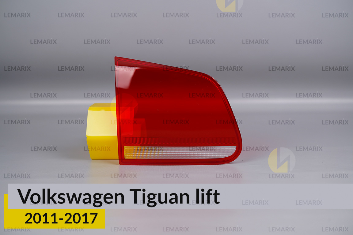 Стекло заднего фонаря внутреннее в крышке багажника VW Volkswagen Tiguan (2011-2017) рест левое