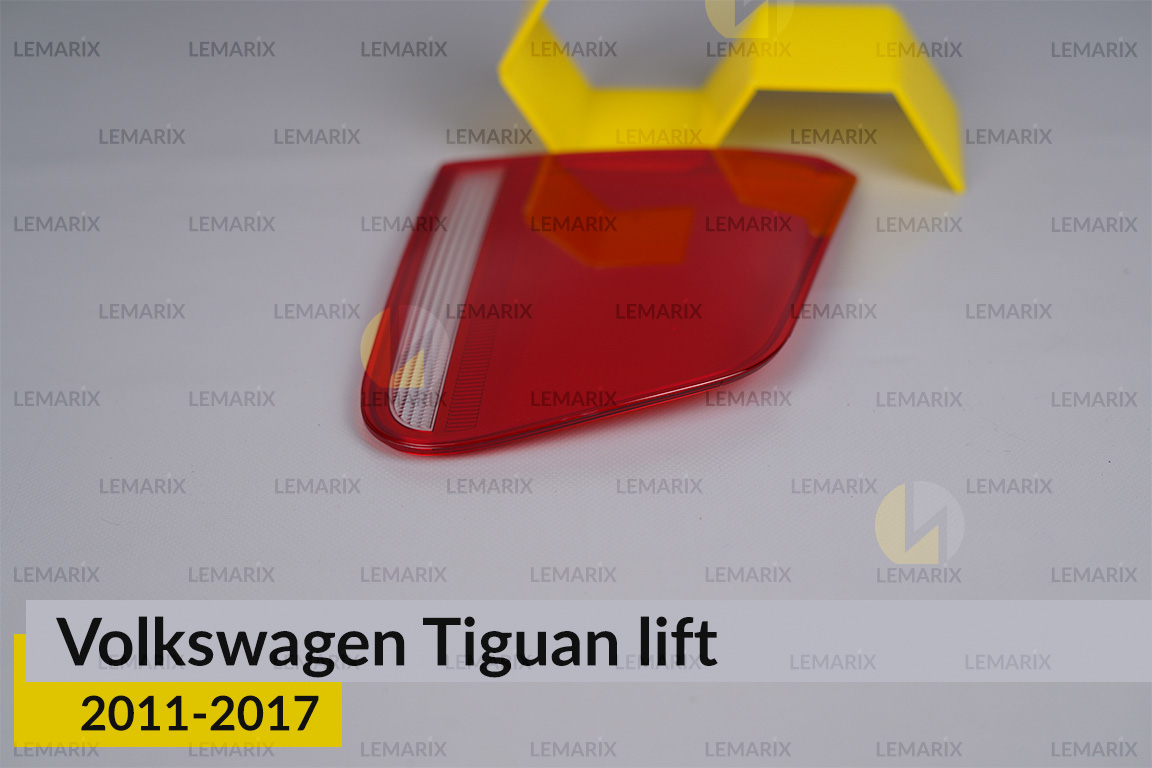 Стекло заднего фонаря внутреннее в крышке багажника VW Volkswagen Tiguan (2011-2017) рест левое