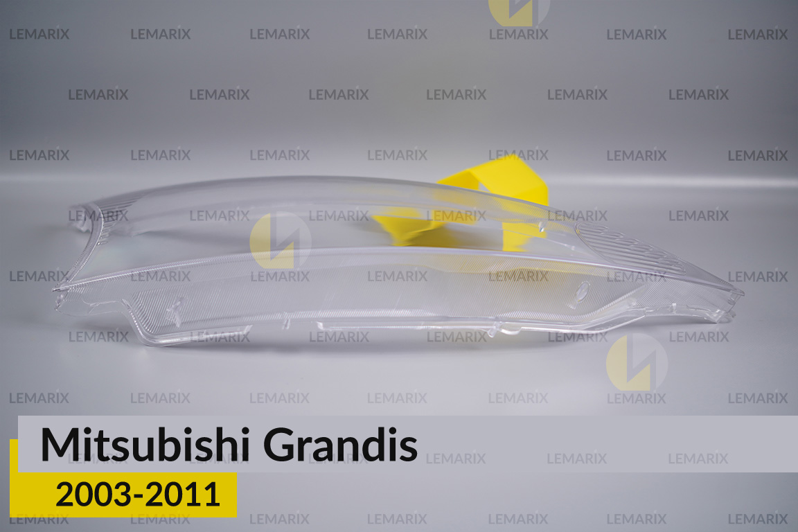 Стекло фары Mitsubishi Grandis (2003-2011) правое