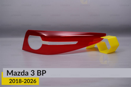 Скло заднього ліхтаря зовнішнє в крилі Mazda 3 BP (2018-2026) праве