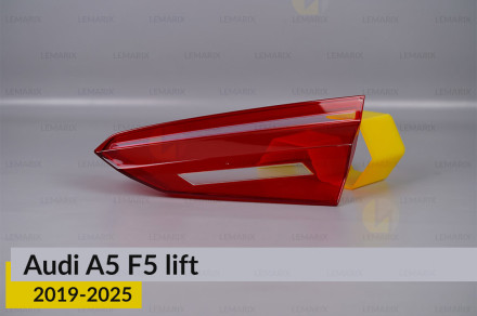 Скло заднього ліхтаря внутрішнє в кришці багажника Audi A5 F5 (2019-2025) рест праве