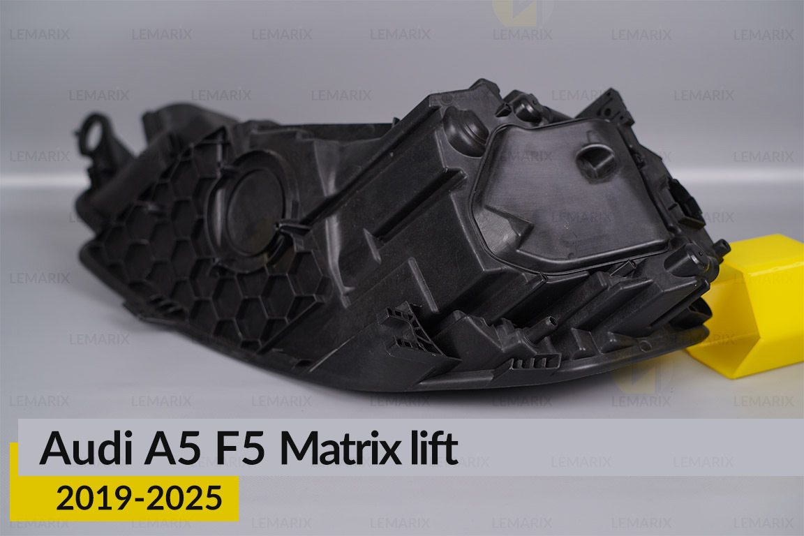 Корпус фари Audi A5 F5 Matrix (2019-2025) рест правий