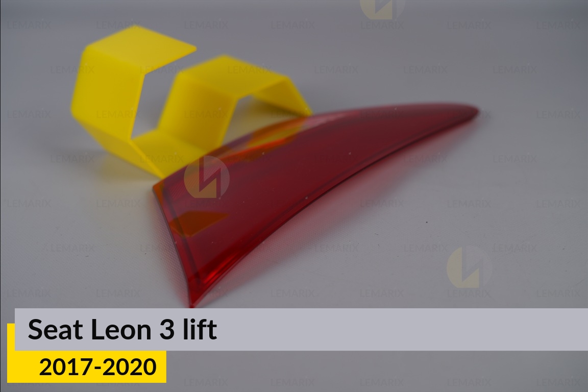 Стекло заднего фонаря внутреннее в крышке багажника Seat Leon 3 (2017-2020) рест правое