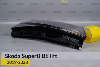 Скло фари Skoda SuperB B8 (2019-2023)